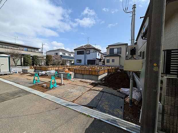 駐車スペース2台分(車種による)