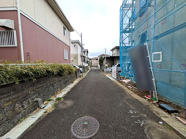 周辺は閑静な住宅街です