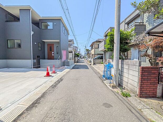 第一種低層住居専用地域内 閑静な住宅地です