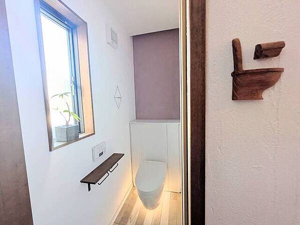 壁掛けスタイルのフロートトイレは、床のお掃除もラクラク行えます