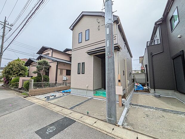 北東側約4mの公道に接道しています