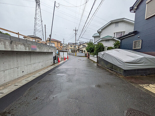 小学校・中学校も送迎が楽な徒歩10分圏内