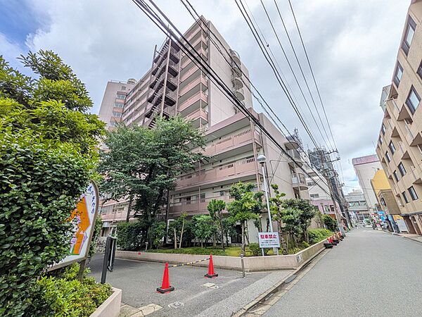 教育機関も徒歩圏内　ファミリー世帯も暮らしやすい環境が整っています
