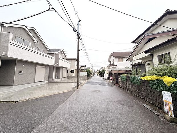 前面道路幅約4.9m