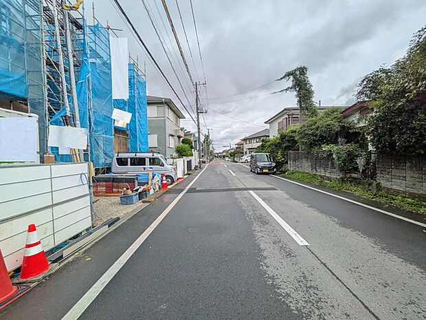 小学校徒歩5分　ファミリー世帯にも優しい住環境です