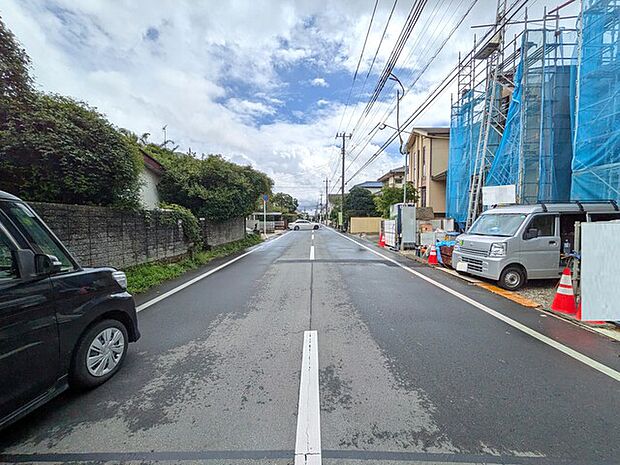 小学校徒歩5分　ファミリー世帯にも優しい住環境です