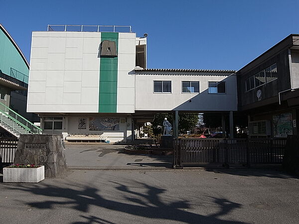 八千代市立勝田台小学校850m徒歩11分