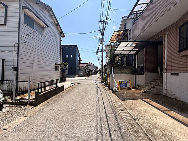 商業施設や教育機関、医療機関も身近に揃う便利な住環境です
