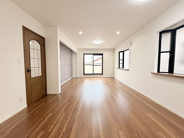 大規模リフォーム完了！ぜひきれいな住まいを現地でご覧ください