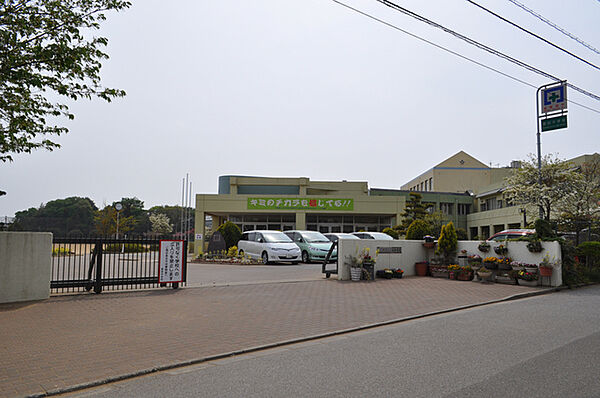 八千代市立萱田中学校530m徒歩7分