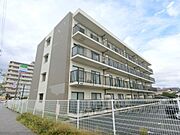 茨木市駅より徒歩15分 2階 築31年の賃貸物件