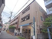 高槻市駅より徒歩7分 3階 築32年7ヶ月の賃貸物件