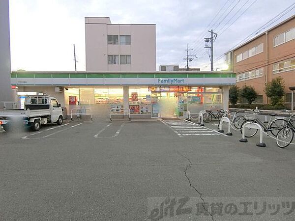 画像28:ファミリーマート茨木中央通店 徒歩2分。 160m