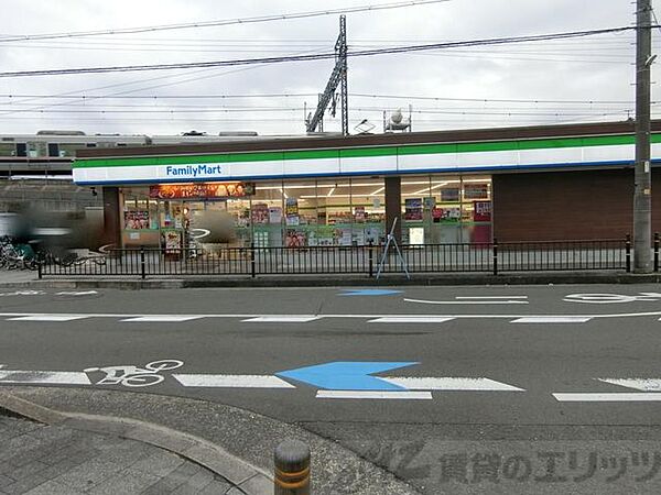 画像6:ファミリーマート茨木三島中学校南店 徒歩4分。 310m