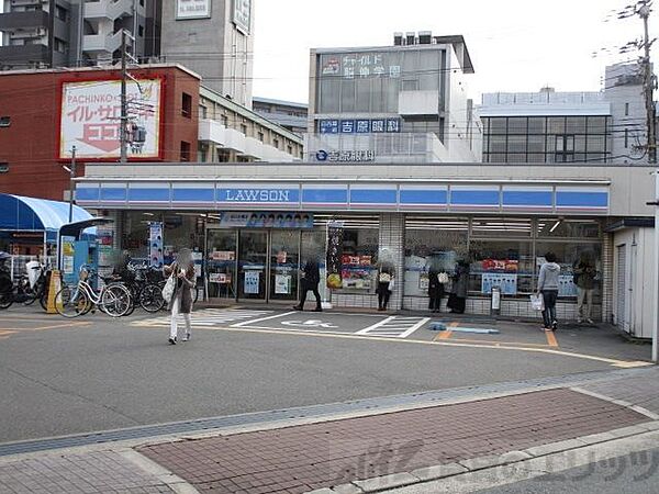画像26:ローソン　阪急茨木市駅南店 徒歩3分。 200m