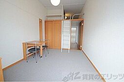 レオパレス千里山西 102 1階1Kのリビング/ダイニング