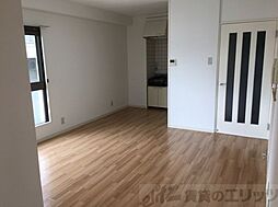 STマンションIII 203 2階ワンルームのリビング/ダイニング