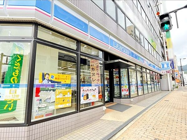 画像27:ローソン長崎勝山町店 徒歩3分。 190m