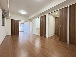 サムティ諏訪神社前 7階2LDKのリビング/ダイニング