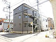 梅島駅より徒歩8分 3階 築10年の賃貸物件