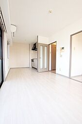 プーテゥジュール2番街 401 4階1LDKのリビング/ダイニング