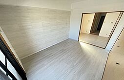 CUBICLE・F 402 4階ワンルームのリビング/ダイニング