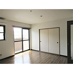 フォブール片桐 203 2階3LDKのリビング/ダイニング