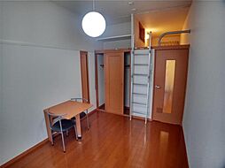 レオパレス御幸 203 2階1Kのリビング/ダイニング