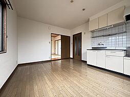 さくら 204 2階2LDKのリビング/ダイニング