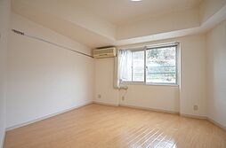 ファイン・ハイム 308 3階ワンルームのリビング/ダイニング