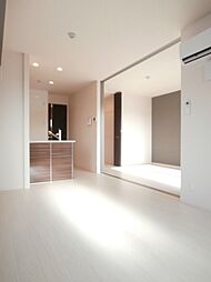 メゾンモンレーヴ 304 3階1LDKのリビング/ダイニング