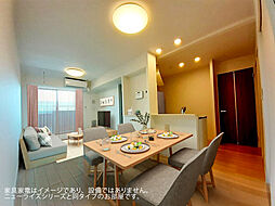 坂町坂東アパート 205 2階2LDKのリビング/ダイニング