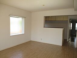 リーベンベルグＭ 101 1階3LDKのリビング/ダイニング