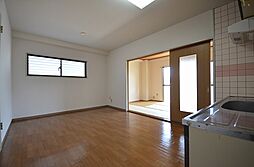 第1パールＭ住村 103 1階2DKのリビング/ダイニング