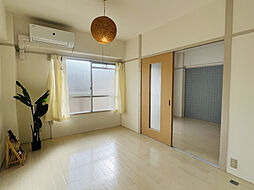 細田山ビル 203 2階1LDKのリビング/ダイニング