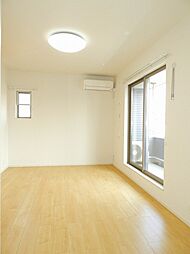 モーデ　エイチ 203 2階1LDKのリビング/ダイニング