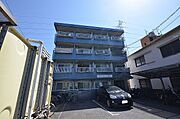 草津駅より徒歩8分 4階 築38年の賃貸物件