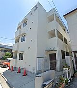 広島駅より徒歩18分 築7年 3階建の賃貸物件