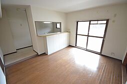 カーサ古江 201 2階3LDKのリビング/ダイニング