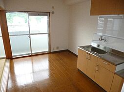 八木フラット 302 3階2DKのリビング/ダイニング