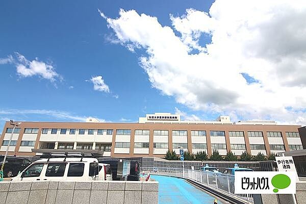 病院「秋田大学医学部附属病院まで1060m」