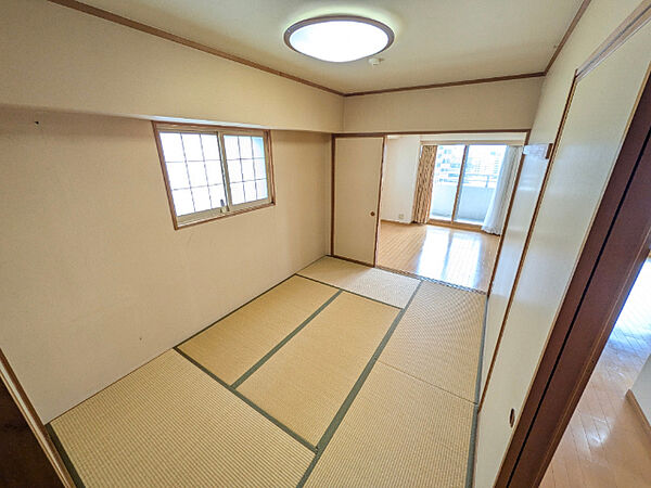 約6.0畳の和室です