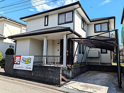 外観:カーポート(1台)があります! 外観:カーポート(1台)があります!