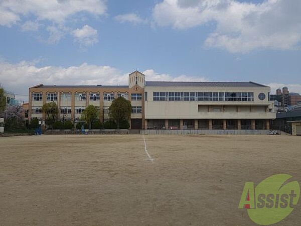 画像30:神戸市立本山第一小学校 527m