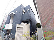 新在家駅より徒歩6分 築10年10ヶ月 2階建の賃貸物件