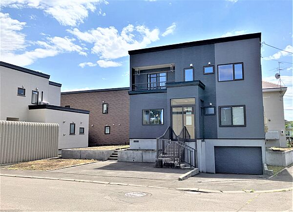 townhouse 北海道札幌市厚別区厚別東二条７丁目
地図を見る