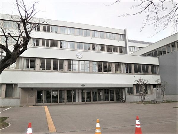 中央中学校