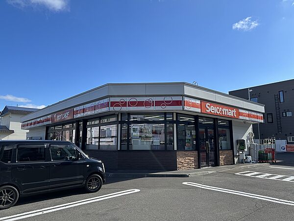 セイコーマート元町駅前店 / 徒歩3分(約220m)