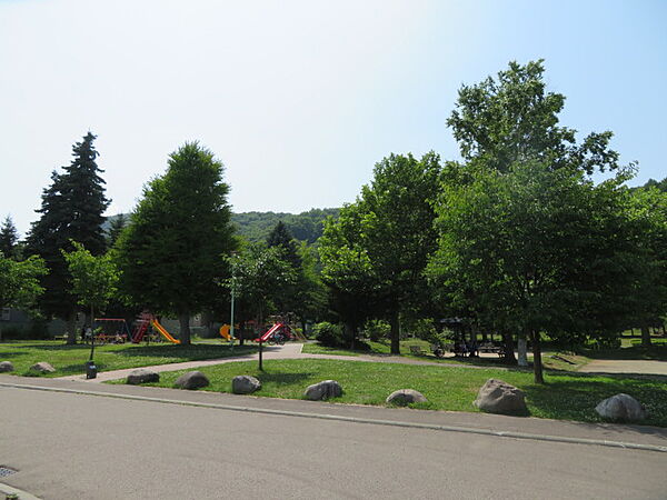 福井中央公園/約460ｍ