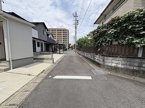 名鉄バス「一宮せんい団地」停まで徒歩約4分です！
